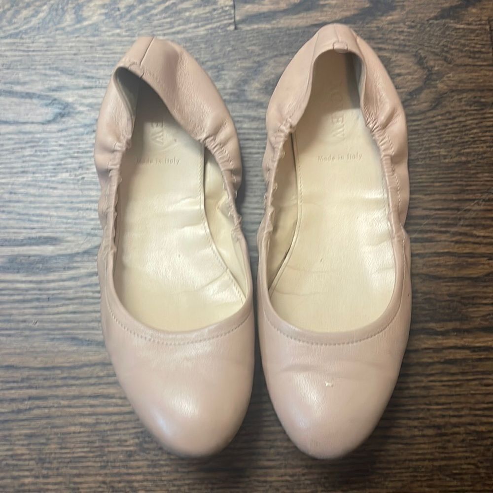 J CREW NUDE SIZE 9 FLATS MADE IN ITALY